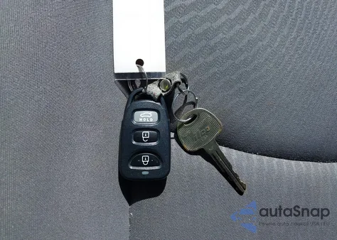 2016 Hyundai Elantra Se z USA, uszkodzony, nr VIN 5NPDH4AE6GH795211